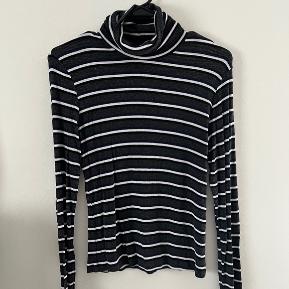 American Apparel Striped Turtleneck - Picture 1 of 3